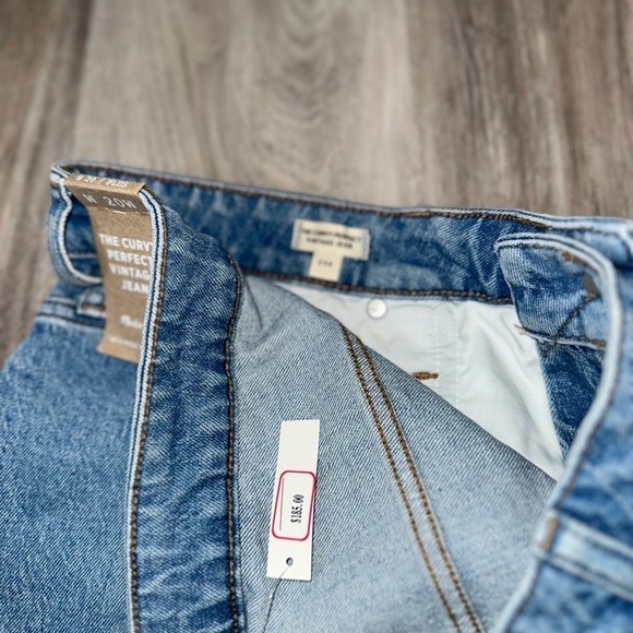 MadeWell Curvy Fit Vintage Jean - Picture 7 of 9